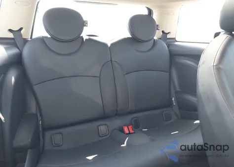 2011 Mini Cooper из США, поврежденный, VIN WMWSU3C58BT251692